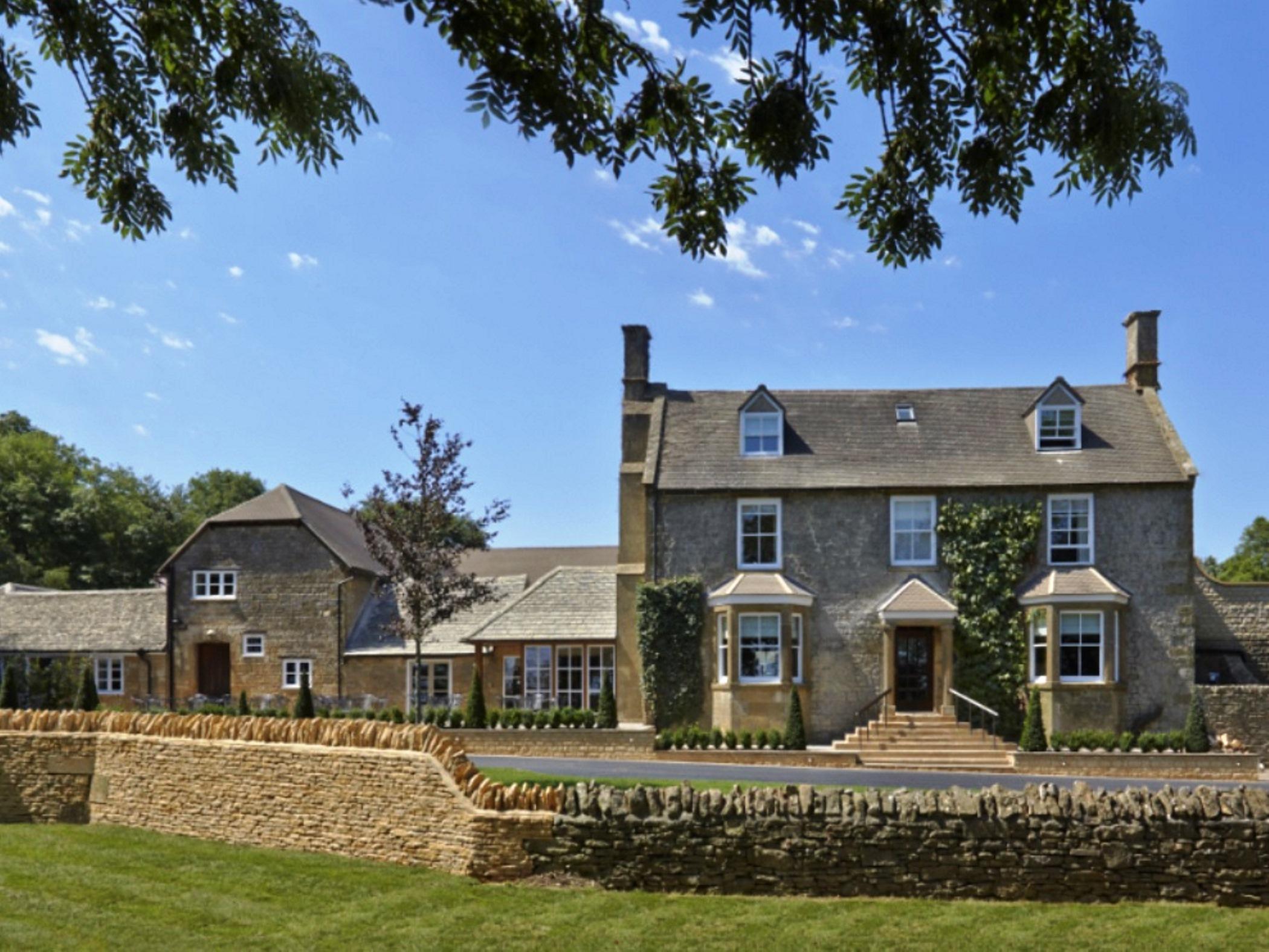 Dormy House Hotel Broadway  Exteriör bild